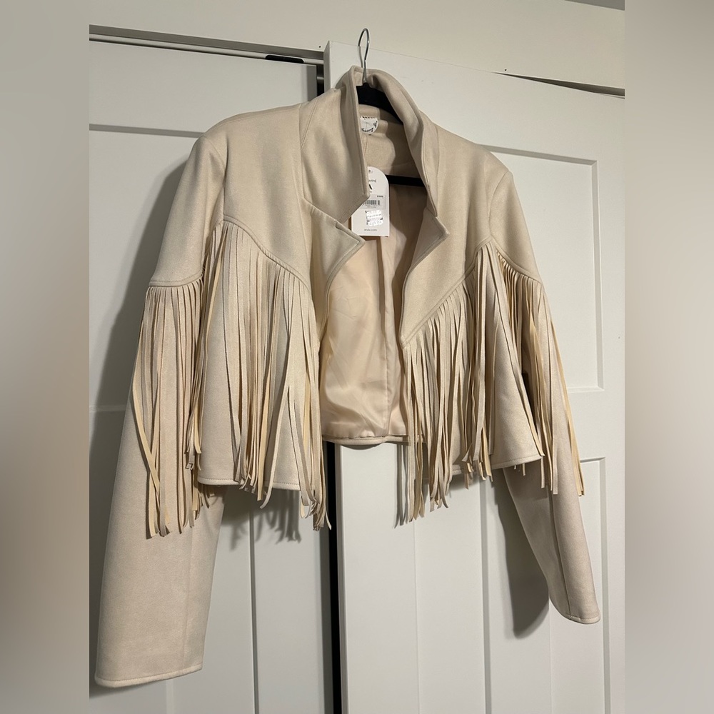 Arula cropped fringe jacket size A